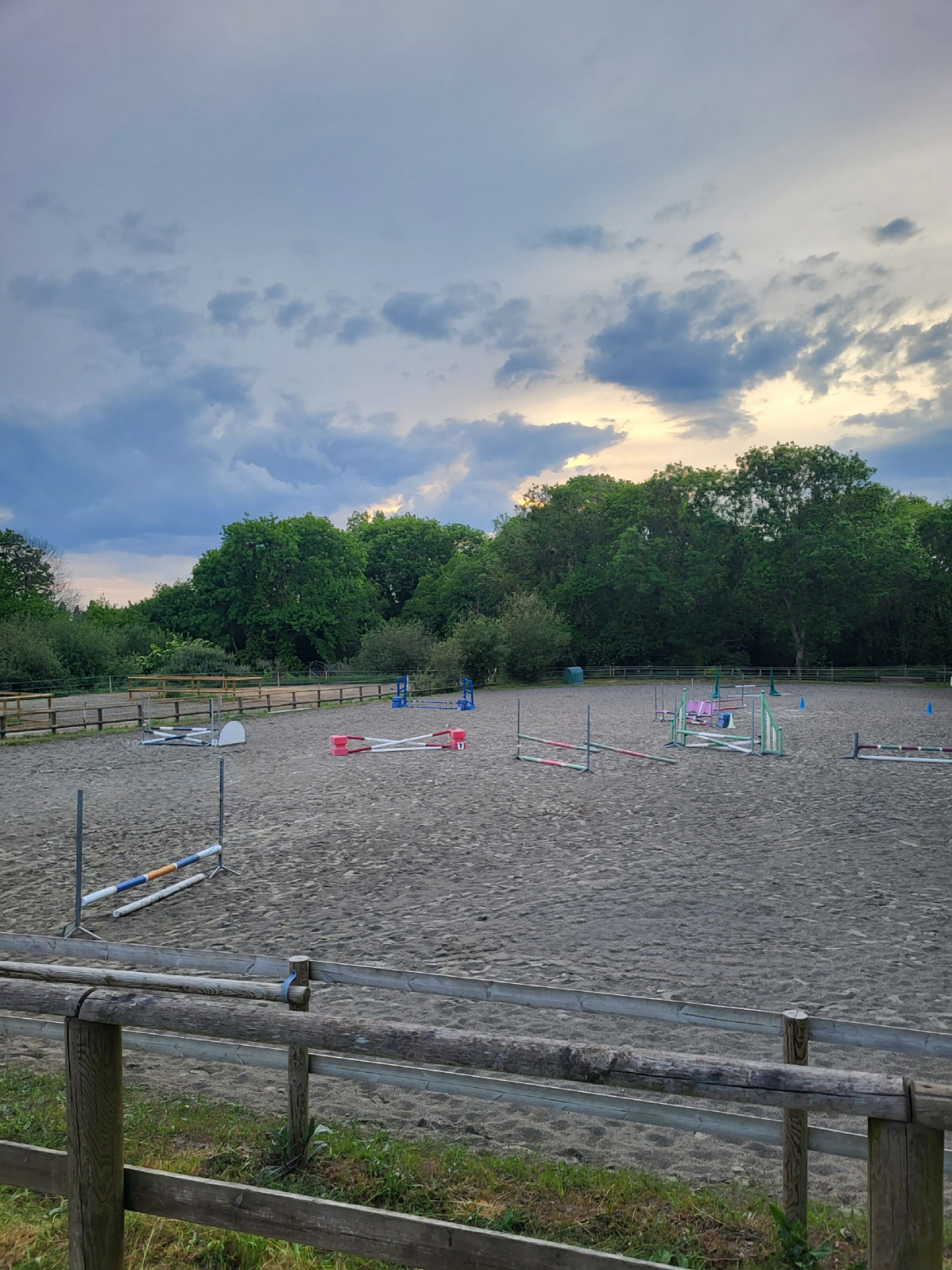 blockValue.38be4a4e-3361-449b-ae65-d0b4d071bbab.slide.0.img_alt